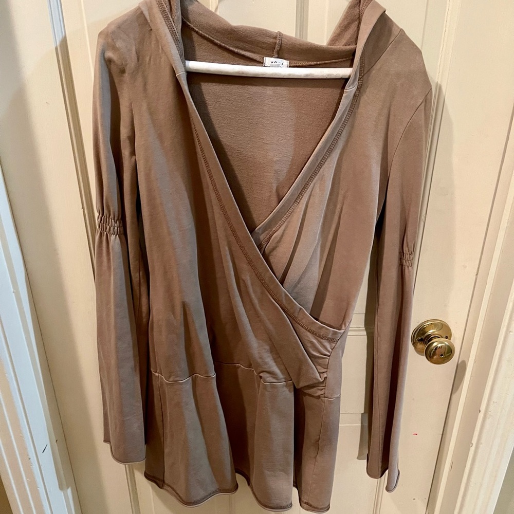 Yogi Ladies Top